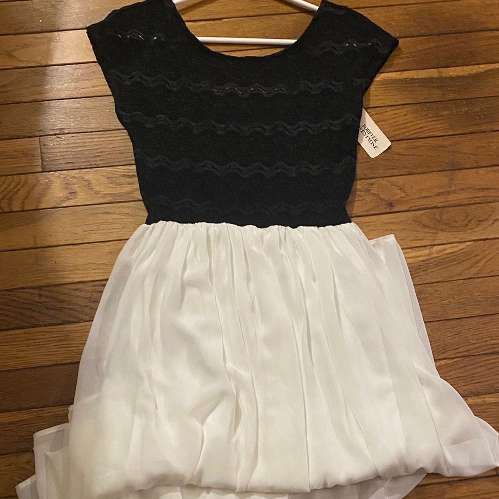 Forever 21 Black Lace Bodice White Long Dress